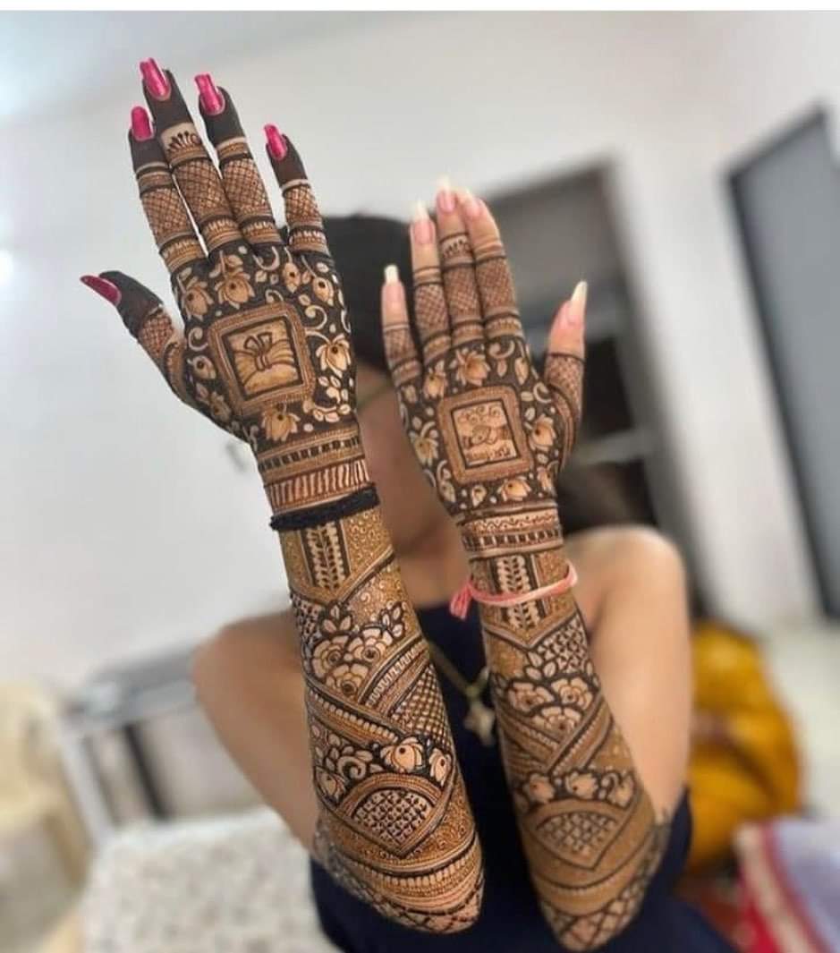 Top 10 Mehndi (Henna) Courses in Mumbai, India | Coursetakers.com